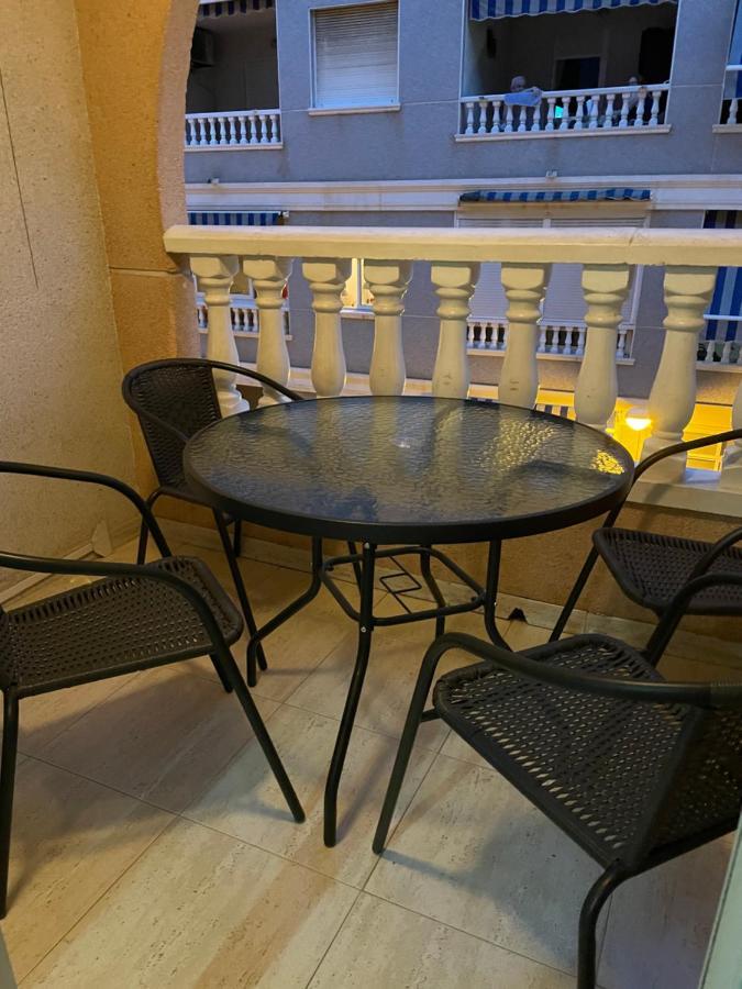 Apartamento Felix De La Fuente ตอร์เรเวียคา ภายนอก รูปภาพ