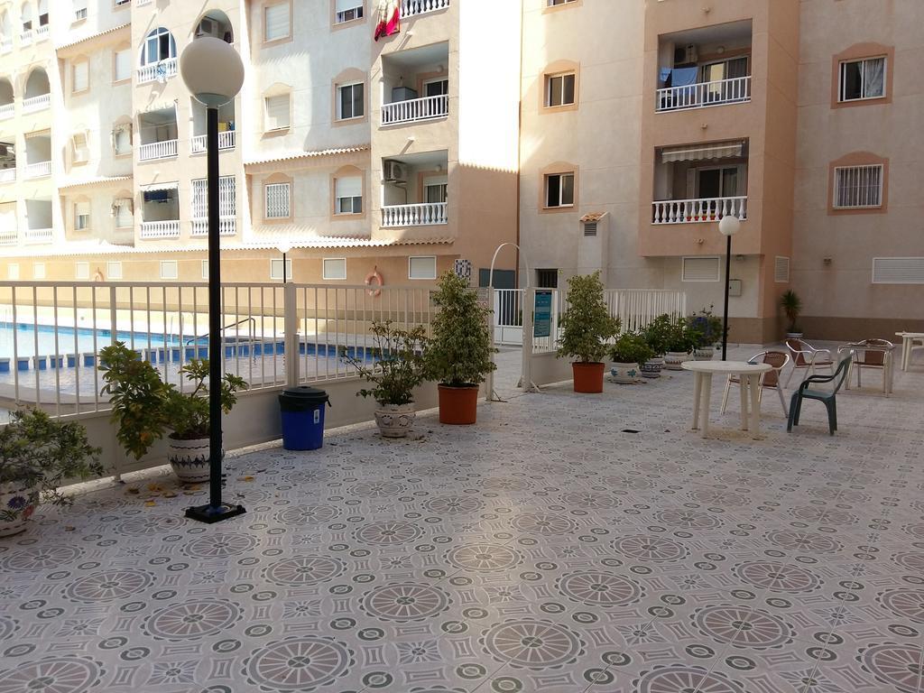 Apartamento Felix De La Fuente ตอร์เรเวียคา ภายนอก รูปภาพ