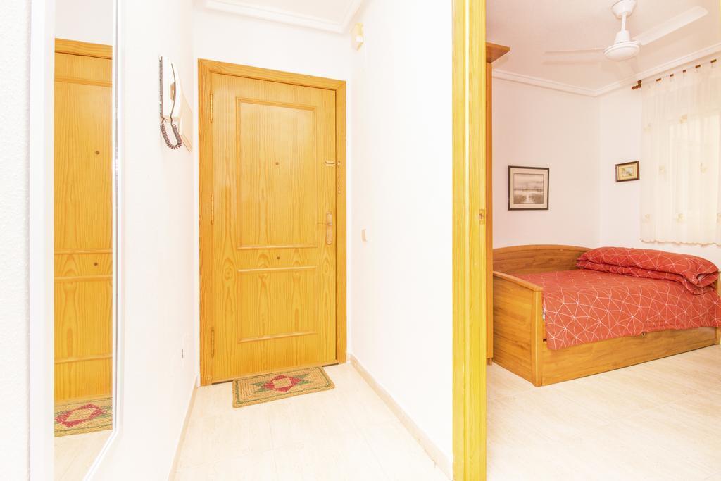 Apartamento Felix De La Fuente ตอร์เรเวียคา ภายนอก รูปภาพ