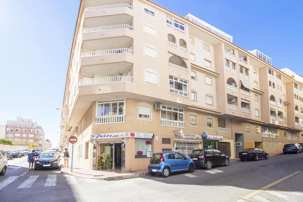 Apartamento Felix De La Fuente ตอร์เรเวียคา ภายนอก รูปภาพ